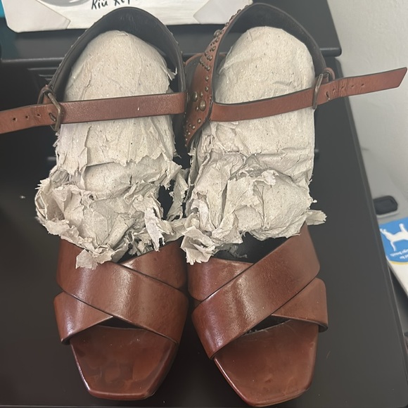 YSL - Picture 2 of 5